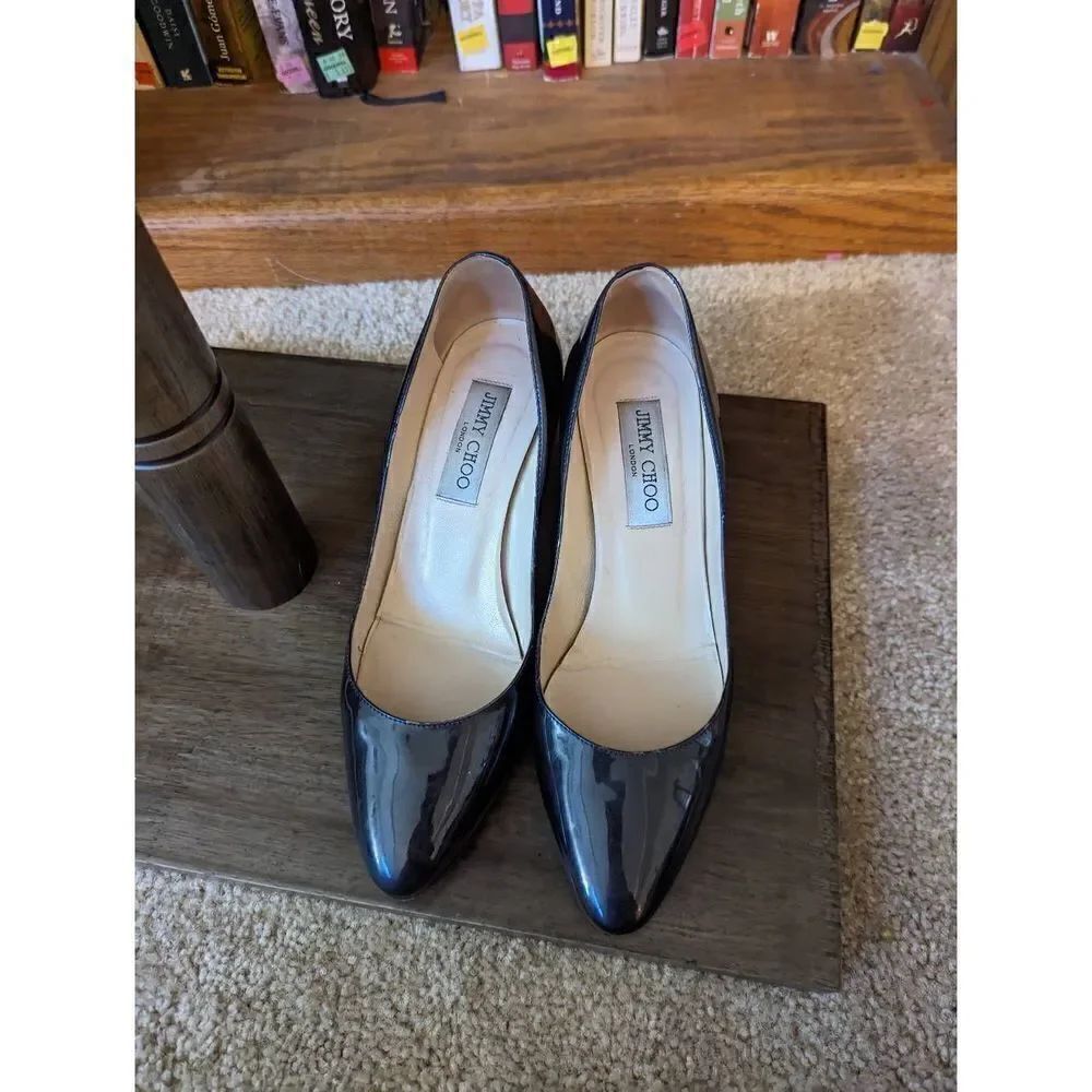 JIMMY Choo black patent leather Allen pat wedge euc sz 6